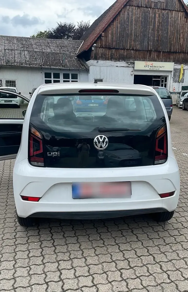 Gebraucht VW up! 75 PS (55 kW) 2019 Weiß Kleinwagen