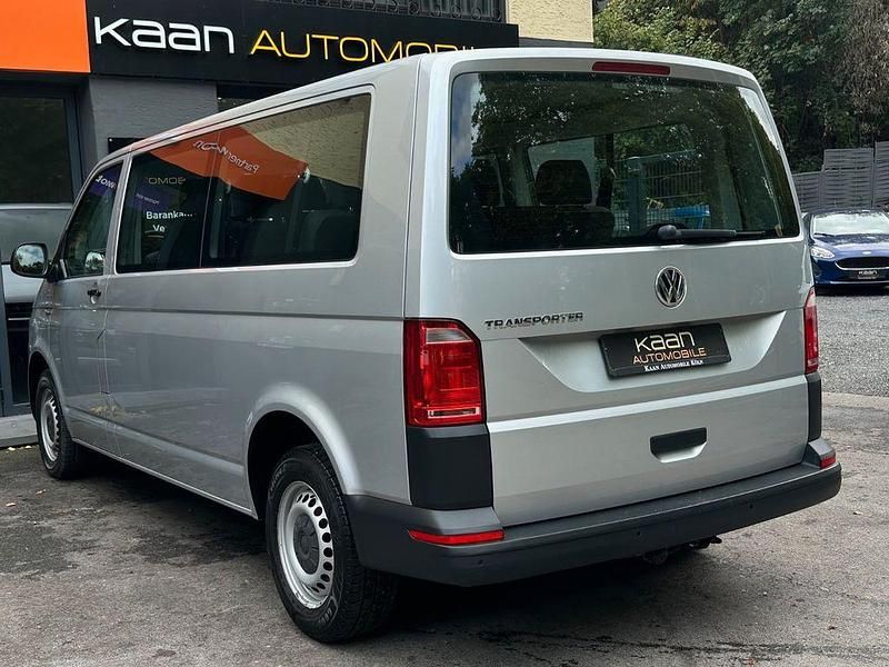 Gebraucht VW T6 150 PS (110 kW) 2018 Silber Van
