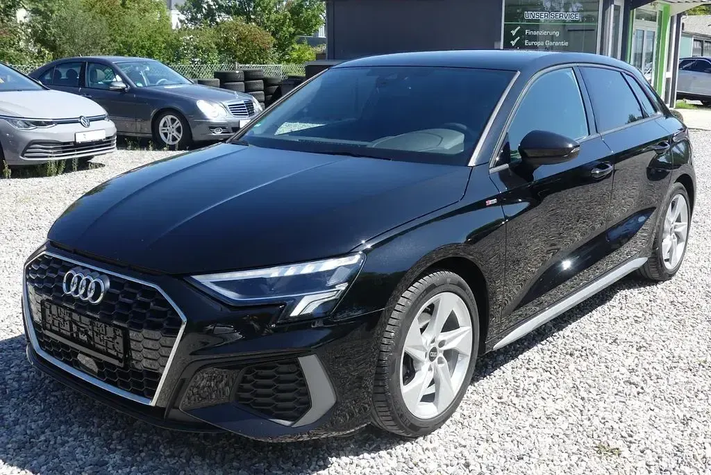 Gebraucht Audi A3 S-Line 150 PS (110 kW) 2022 Mythosschwarz metallic Limousine