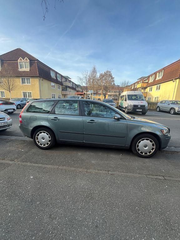 Gebraucht Volvo V50 136 PS (100 kW) 2006 Grün Kombi