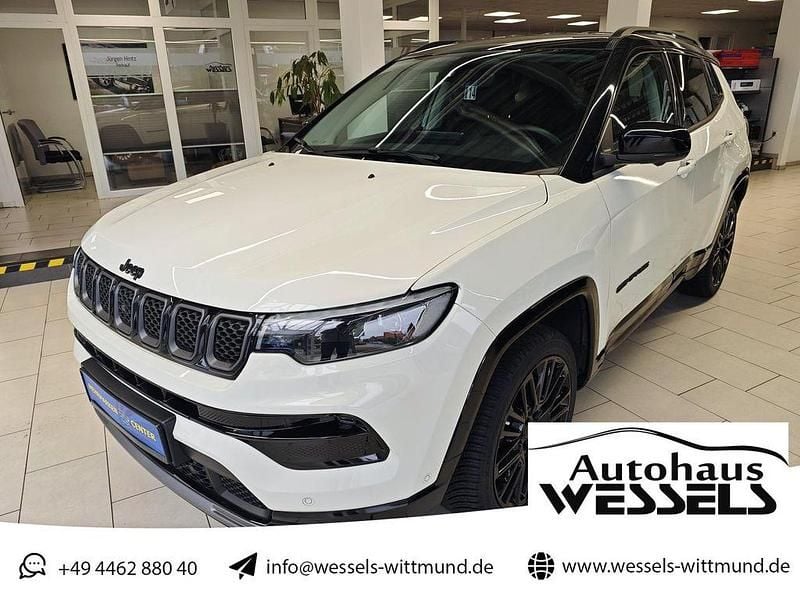 Weiß Gebraucht 2023 Jeep Compass SUV | 26.950 € (Guter Preis) - Bild 1/4
