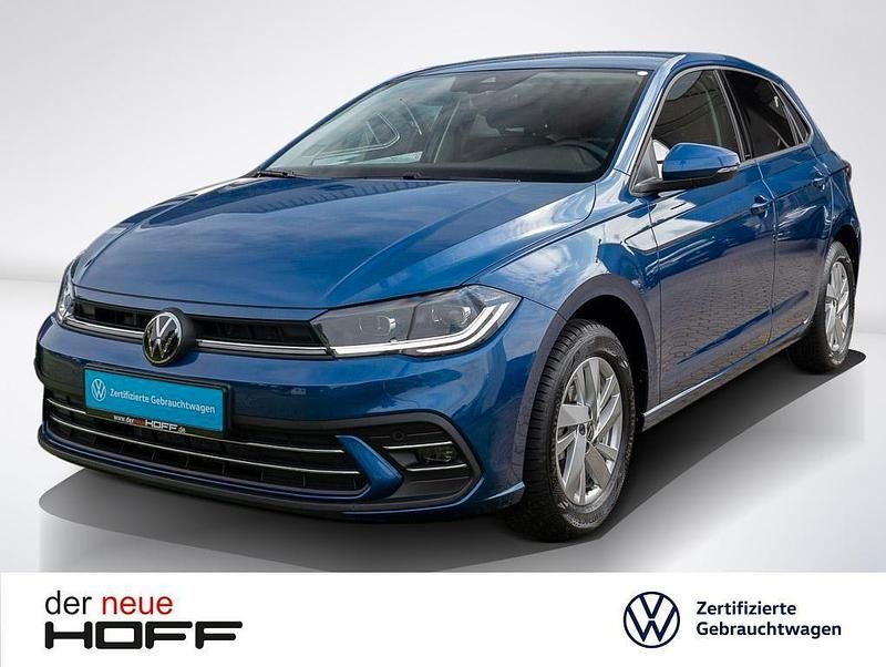 Reef blue metallic Gebraucht 2024 VW Polo Style Limousine | 21.375 € (Fairer Preis) - Bild 1/4