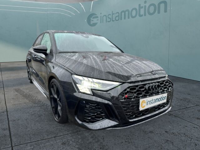 Schwarz Gebraucht 2024 Audi RS3 Kleinwagen | 65.080 € (Fairer Preis) - Bild 1/2