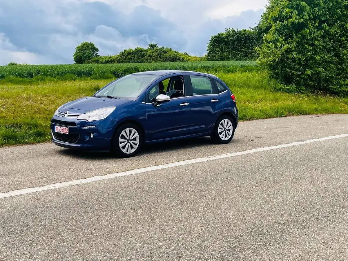 Używany Citroën C3 SELECTION 82 KM (60 kW) 2014 Niebieski Hatchback