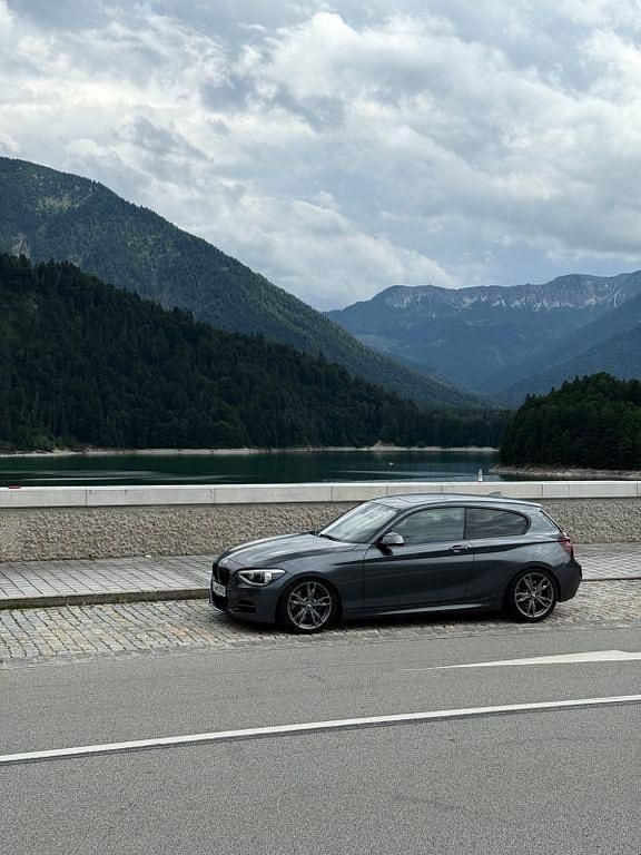 Gebraucht BMW M135 M Performance 320 PS (235 kW) 2012 Grau Kleinwagen