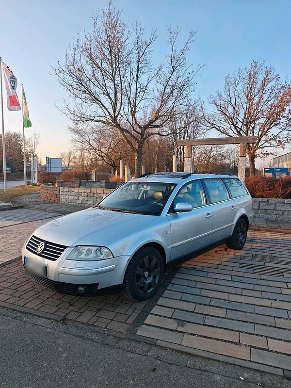 Gebraucht VW Passat Highline 150 PS (110 kW) 2001 Silber Kombi