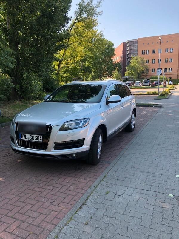 Silber Gebraucht 2013 Audi Q7 S-Line SUV | 15.800 € (Superpreis) - Bild 1/4