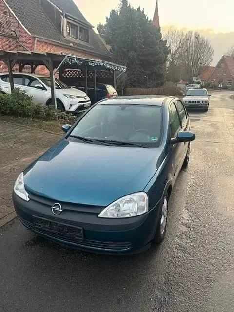 Second-hand Opel Corsa Comfort 75 CP (55 kW) 2002 Albastru Hatchback