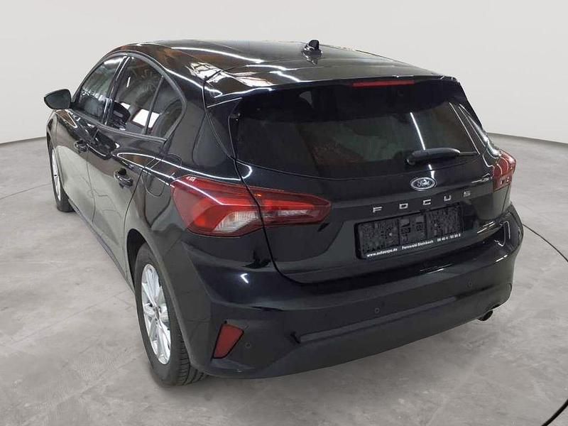 Gebraucht Ford Focus Cool & Connect 120 PS (88 kW) 2023 Agate black metallic Limousine