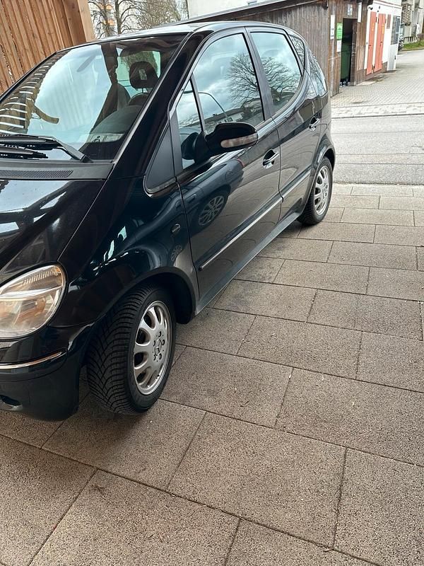Gebraucht Mercedes A170 95 PS (69 kW) 2003 Schwarz Kleinwagen