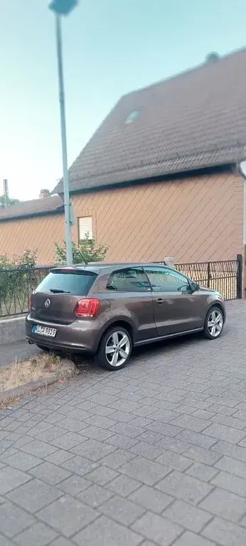 Gebraucht VW Polo 86 PS (63 kW) 2011 Braun Kleinwagen