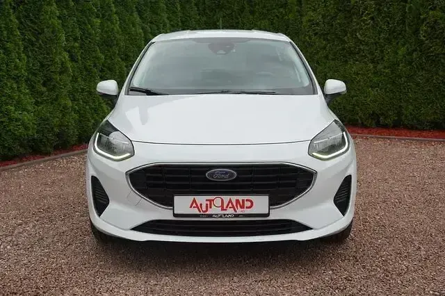Gebraucht Ford Fiesta Trend 75 PS (55 kW) 2022 Weiß Kleinwagen