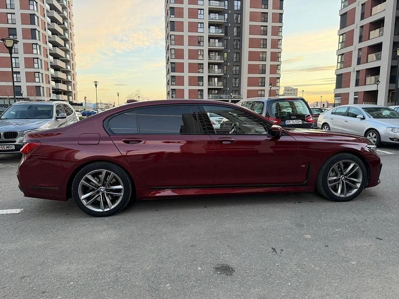 Gebraucht BMW 745 Executive 394 PS (289 kW) 2019 Rot Limousine