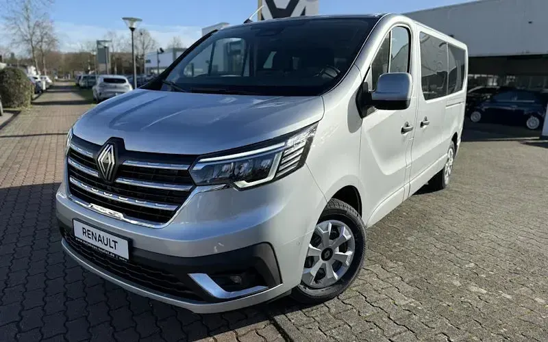 Ny Renault Trafic Evolution 150 HK (110 kW) 2025 Grå MPV