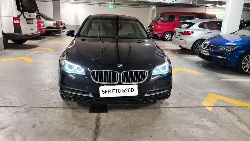 Schwarz Gebraucht 2013 BMW 520 Luxury Line Limousine | 12.300 € (Guter Preis) - Bild 1/4