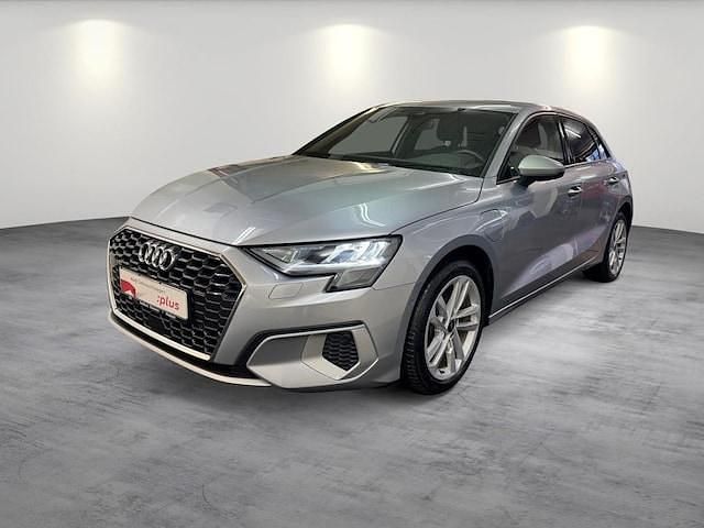 Gebraucht Audi A3 Sportback e-tron Advanced Plus 204 PS (150 kW) 2023 Florettsilber metallic Kleinwagen