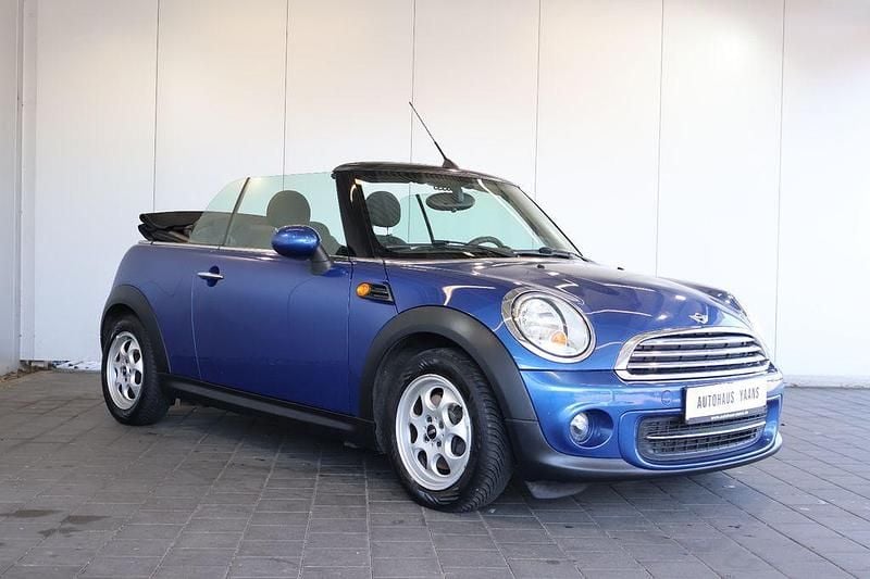 Usata Mini Cooper Cabriolet 122 CV (89 kW) 2012 Blu Cabrio