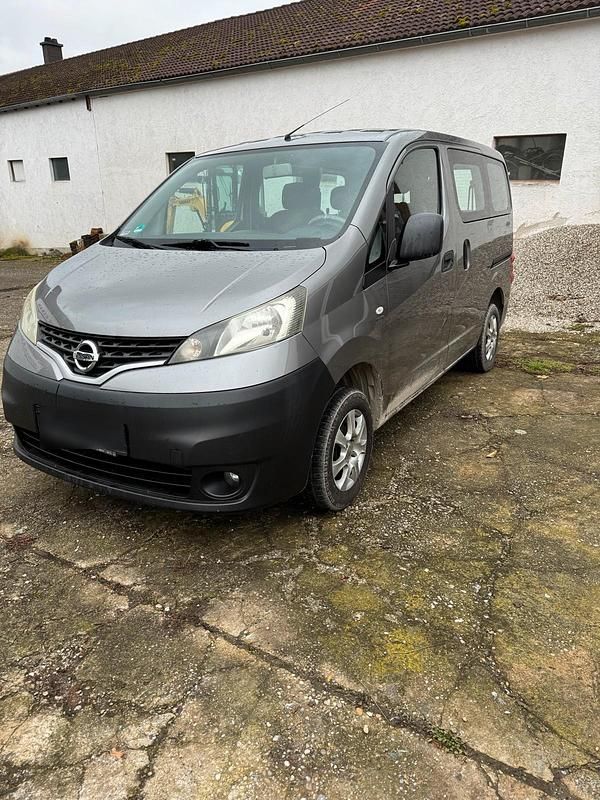 Grau Gebraucht 2010 Nissan NV200 Van / Kleinbus | 4.999 € (Fairer Preis) - Bild 1/4