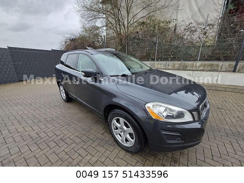 Gebraucht Volvo XC60 Momentum 163 PS (119 kW) 2012 Schwarz SUV