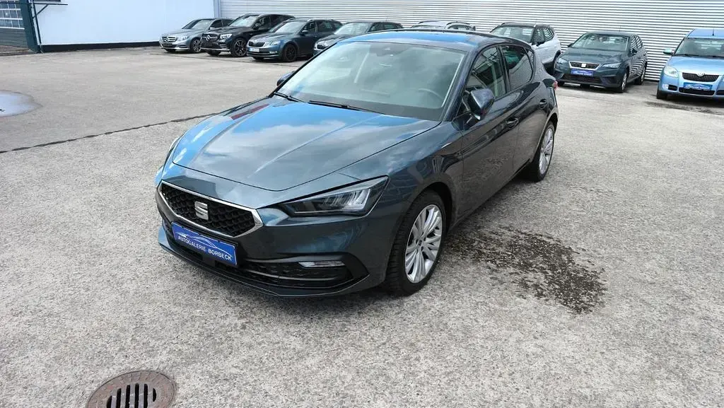 Occasion Seat Leon Style 150 ch (110 kW) 2024 Gris Berline