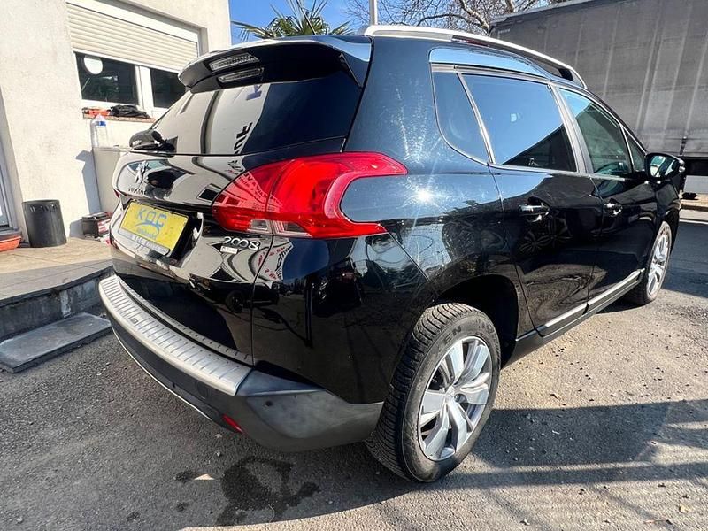 Schwarz Gebraucht 2015 Peugeot 2008 Style SUV | 7.900 € (Fairer Preis) - Bild 1/4