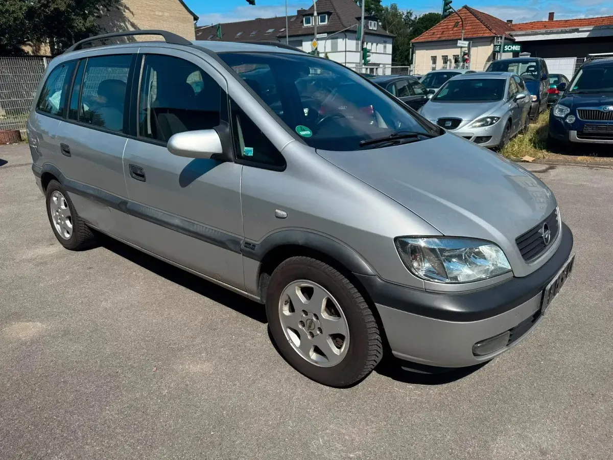 Gebraucht Opel Zafira Comfort 125 PS (91 kW) 2002 Other Van / Kleinbus