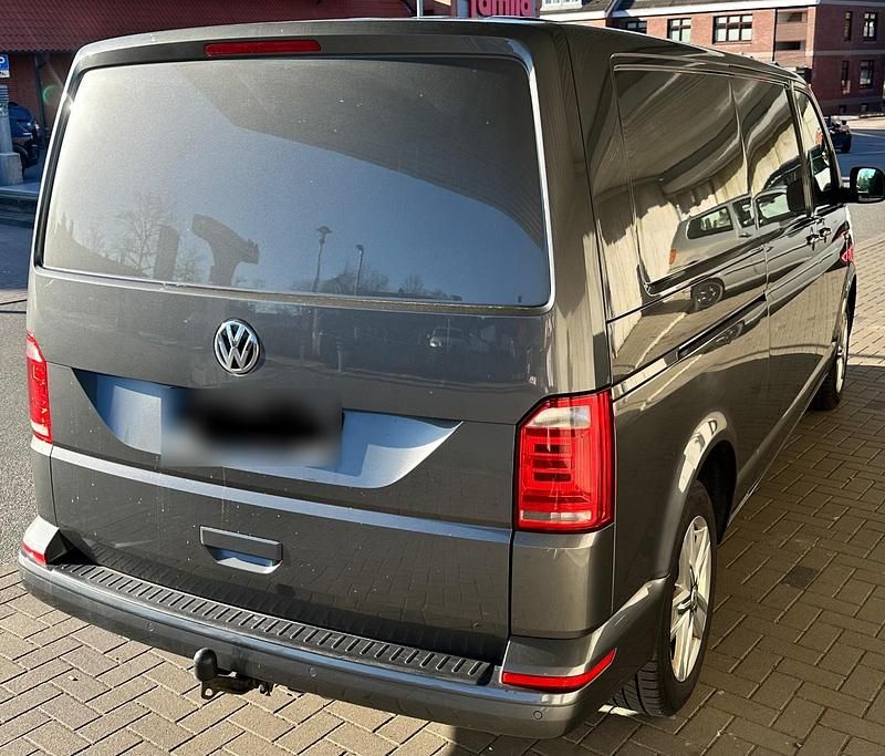 Używany VW Transporter 204 KM (150 kW) 2018 Szary Van