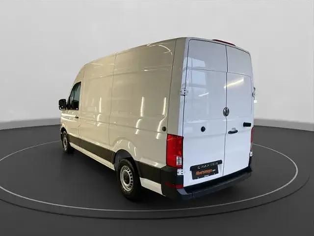 Gebraucht VW Crafter 103 PS (75 kW) 2024 Weiß Van