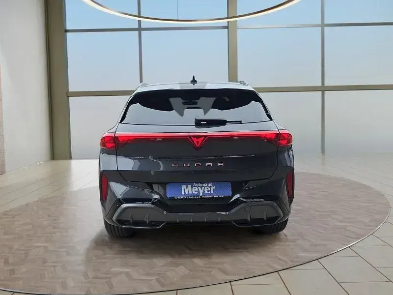Neu Cupra Terramar 150 PS (110 kW) 2026 Timanfayagrau SUV