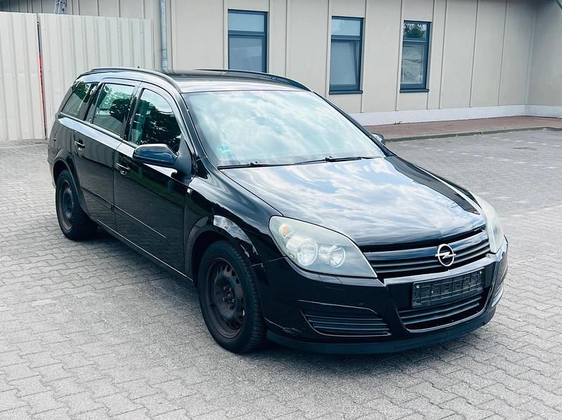 Second-hand Opel Astra 105 CP (77 kW) 2005 Negru Break