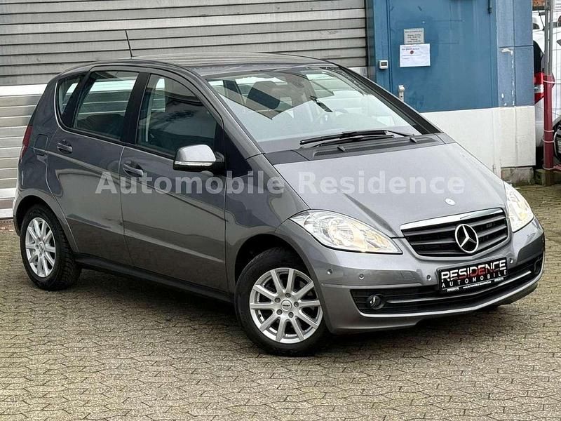 Gebraucht Mercedes A150 95 PS (69 kW) 2009 Grau Kleinwagen