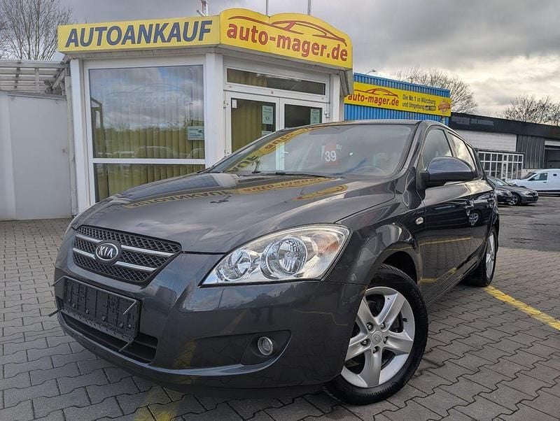 Gebraucht Kia Ceed 126 PS (92 kW) 2009 Grau Kleinwagen