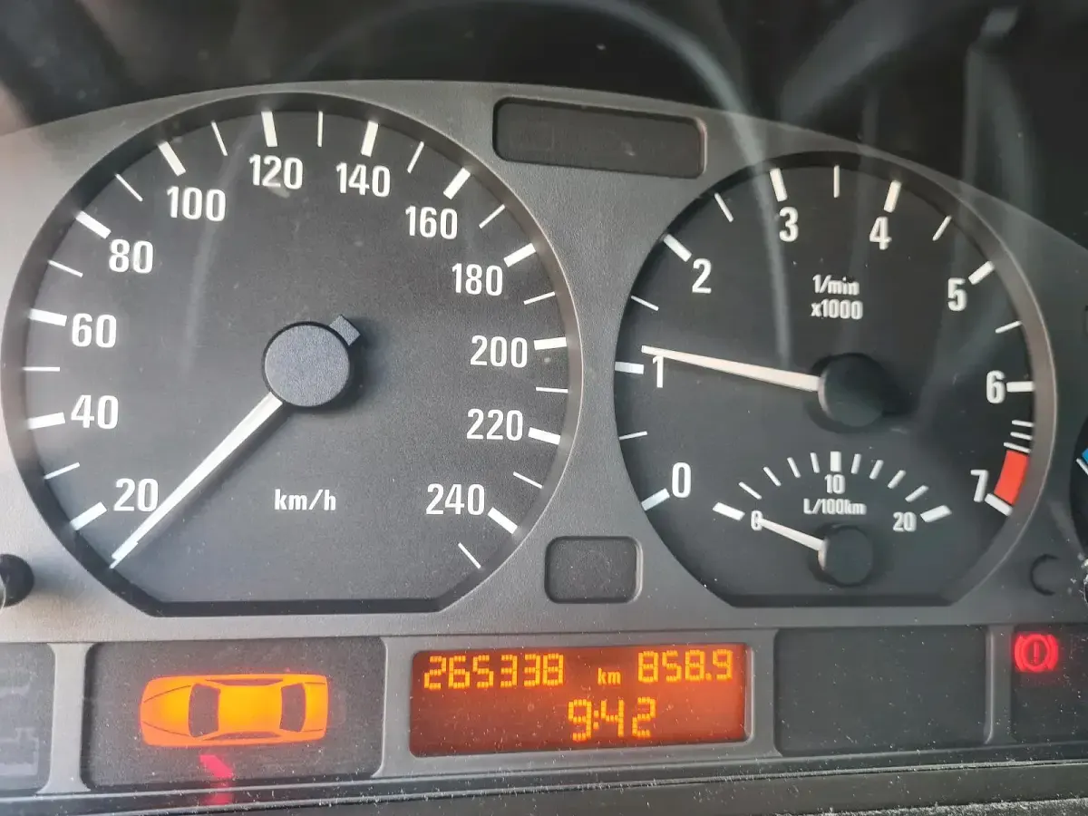 Gebraucht BMW 316 2003 Rot Limousine