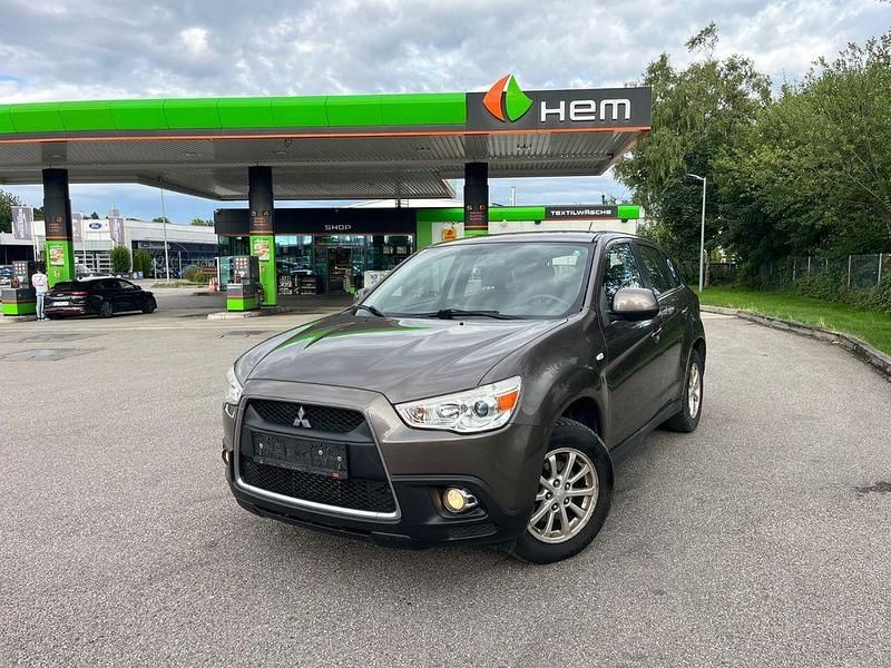 Braun Gebraucht 2011 Mitsubishi ASX Invite SUV | 5.499 € (Fairer Preis) - Bild 1/4