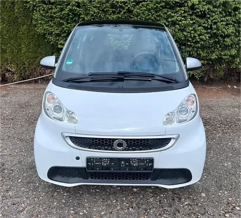 Gebraucht Smart ForTwo Coupé Passion 71 PS (52 kW) 2013 Weiß Coupé