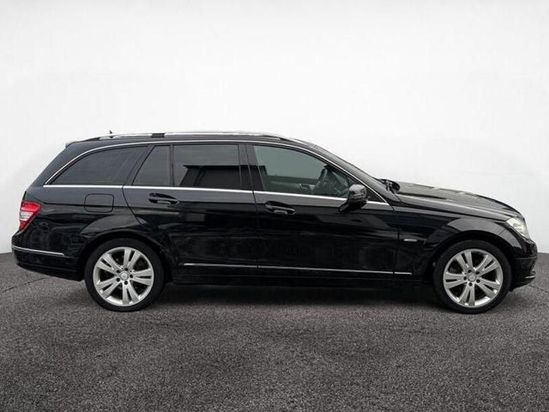 Gebraucht Mercedes C200 184 PS (135 kW) 2009 Schwarz Kombi