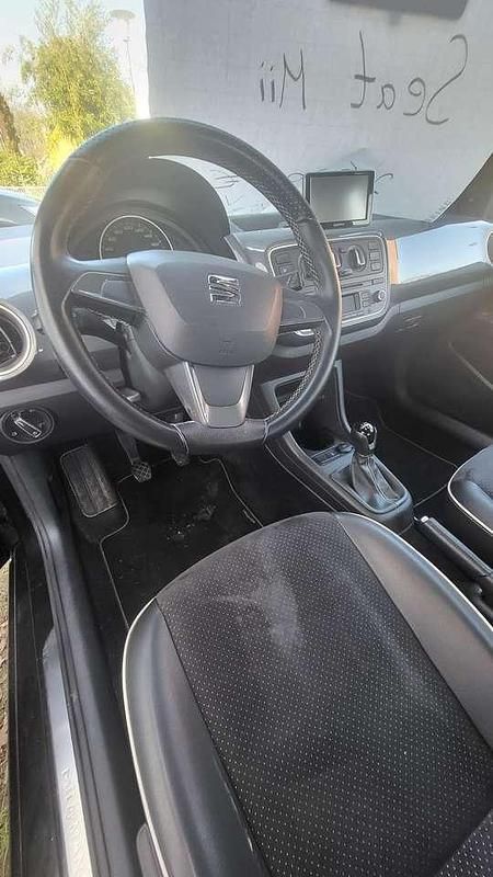 Gebraucht Seat Mii 60 PS (44 kW) 2014 Schwarz Kleinwagen