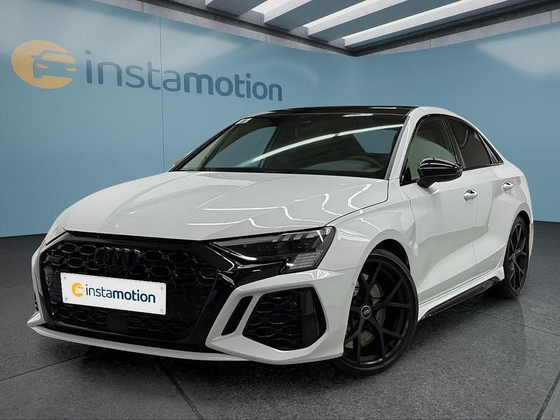 Weiß Gebraucht 2024 Audi RS3 Kleinwagen | 62.199 € (Fairer Preis) - Bild 1/4