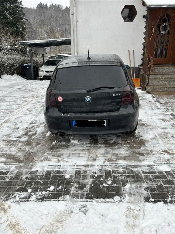 Gebraucht BMW 118 143 PS (105 kW) 2006 Schwarz Kleinwagen