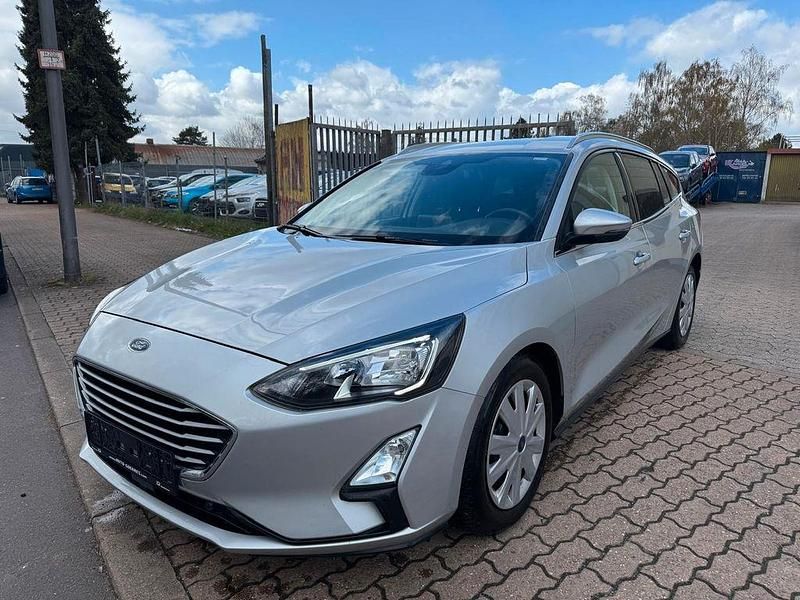 Gebraucht Ford Focus Cool & Connect 120 PS (88 kW) 2020 Grau Limousine