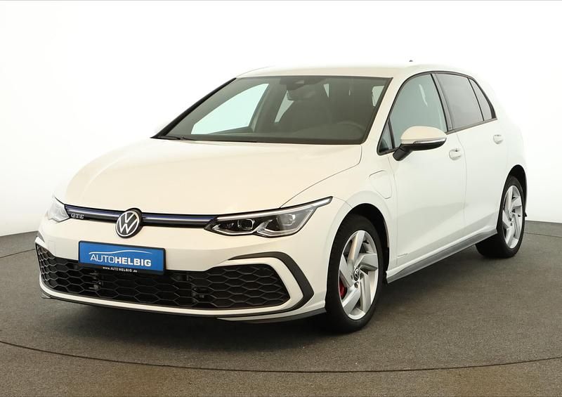 Pure white Gebraucht 2022 VW Golf GTE SUV | 22.880 € - Bild 1/4