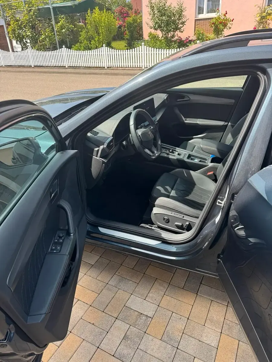 Gebraucht Cupra Formentor Basis 150 PS (110 kW) 2024 Grau SUV