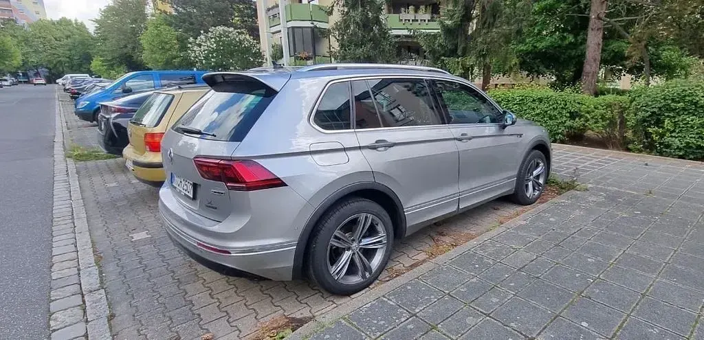 Gebraucht VW Tiguan Highline 190 PS (139 kW) 2019 Silber SUV