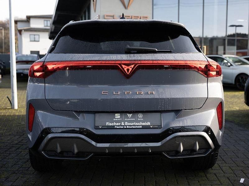 Neu Cupra Terramar VZ 272 PS (200 kW) 2025 Graphene grau SUV