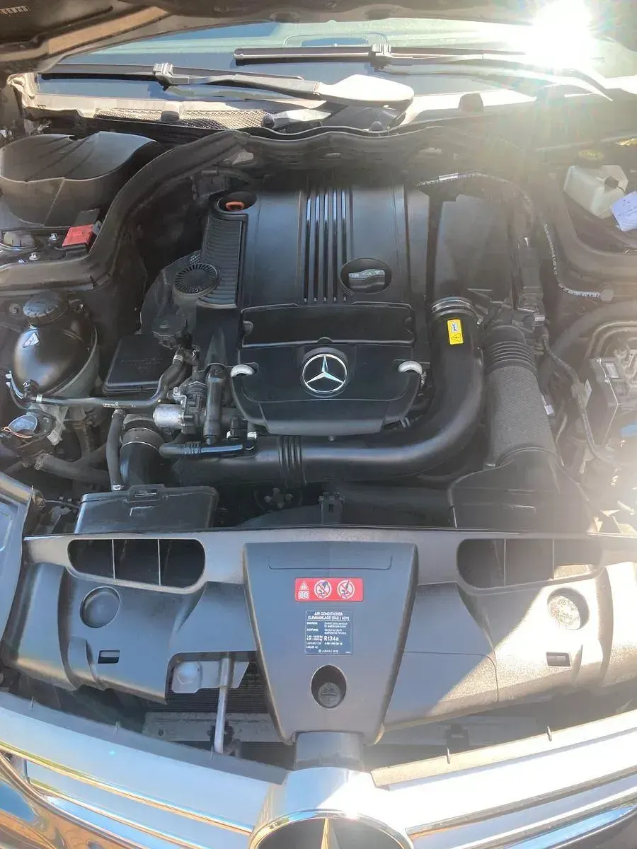 Gebraucht Mercedes E250 Avantgarde 204 PS (150 kW) 2011 Grau Coupé