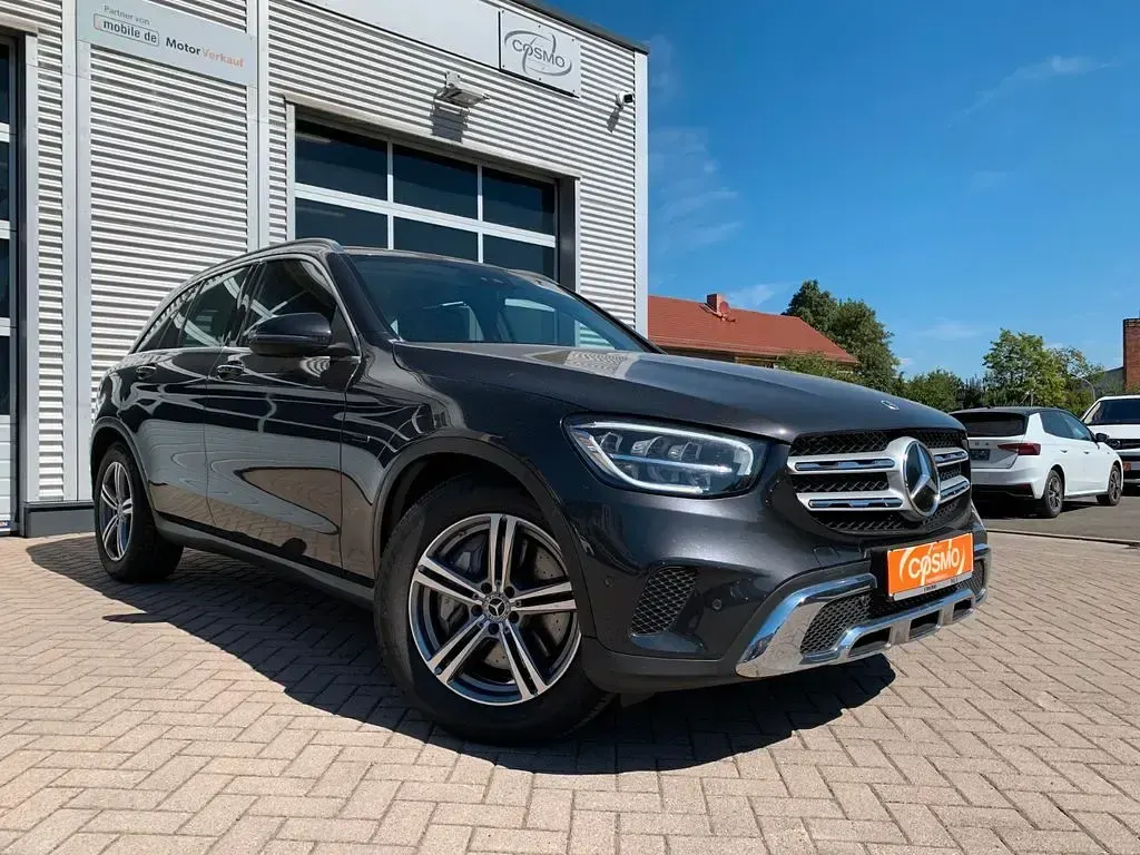 Gebraucht Mercedes GLC300e Exclusive 320 PS (235 kW) 2021 Grau SUV