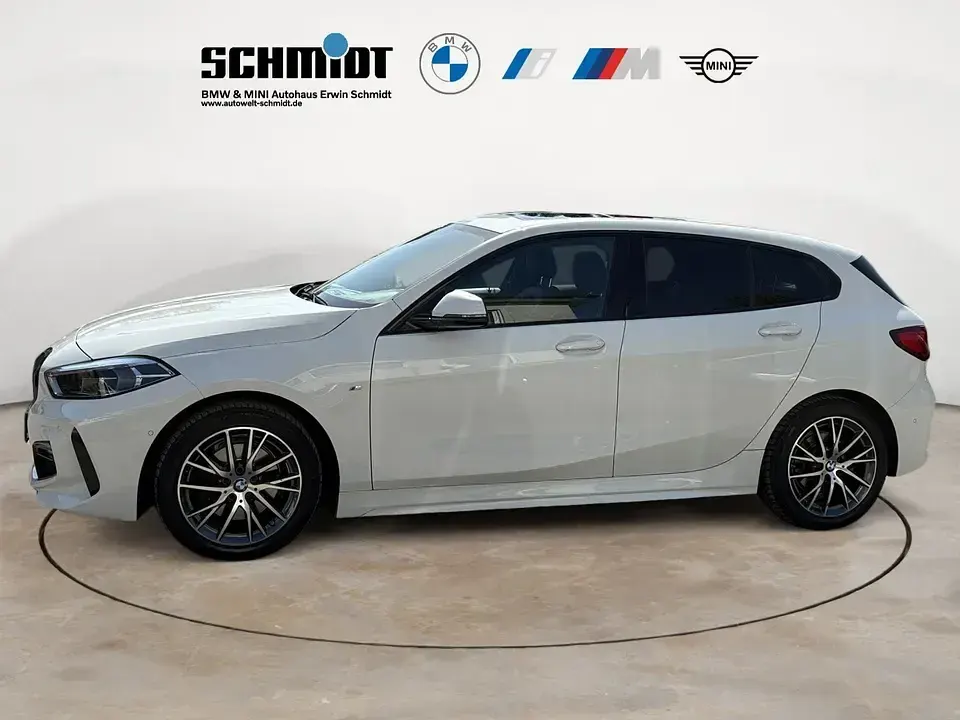 Gebraucht BMW 118 M Sport 150 PS (110 kW) 2023 Alpinweiß uni Kleinwagen