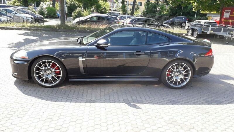 Grau metallic Gebraucht 2011 Jaguar XKR Coupé | 59.800 € - Bild 1/4