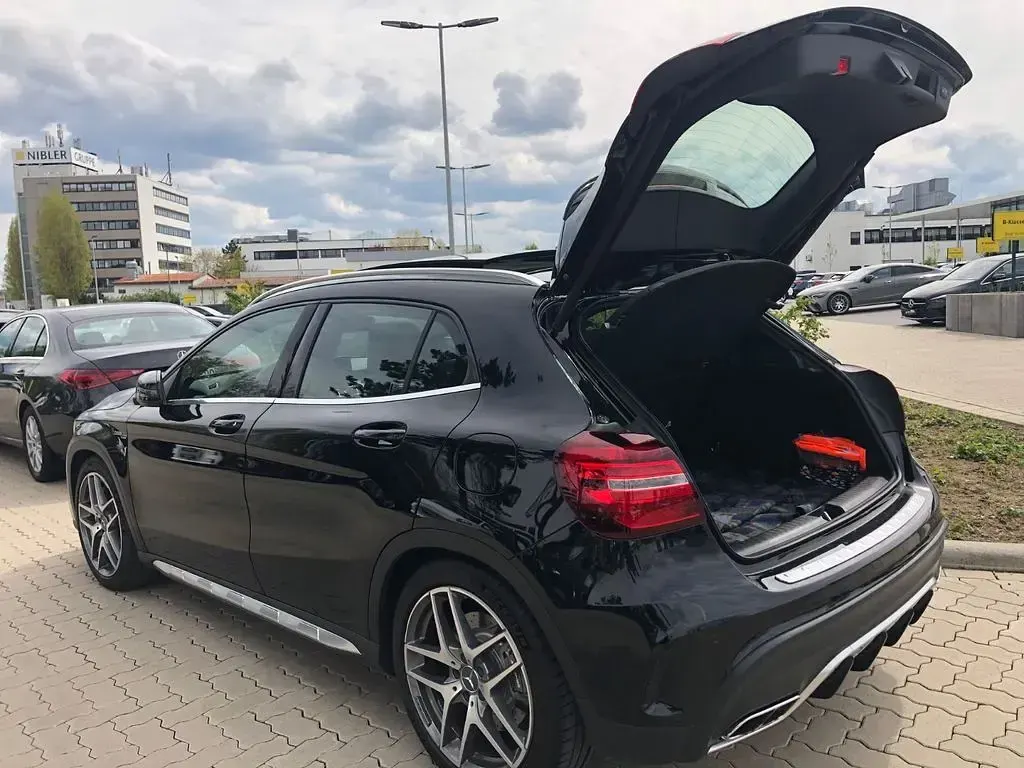 Gebraucht Mercedes GLA45 AMG AMG 381 PS (280 kW) 2019 Schwarz SUV