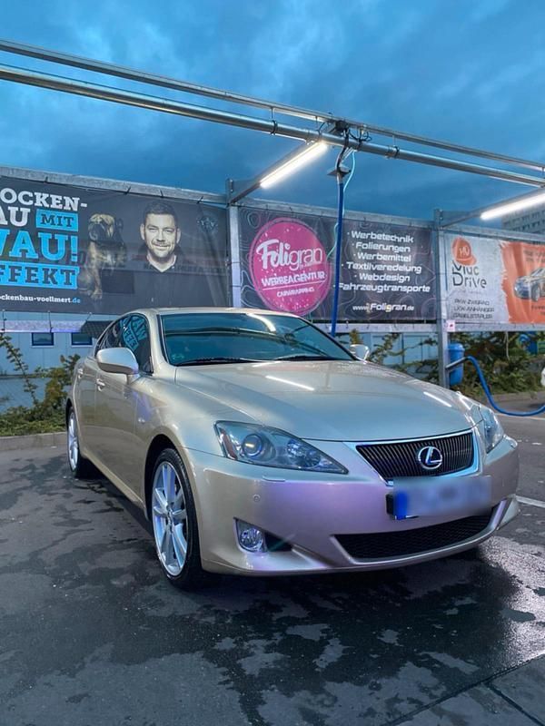 Gebraucht 2007 Lexus IS220d Limousine | 6.300 € (Etwas zu teuer) - Bild 1/4
